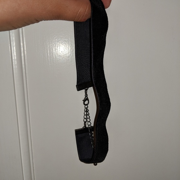 Black velvet choker - Picture 2 of 2